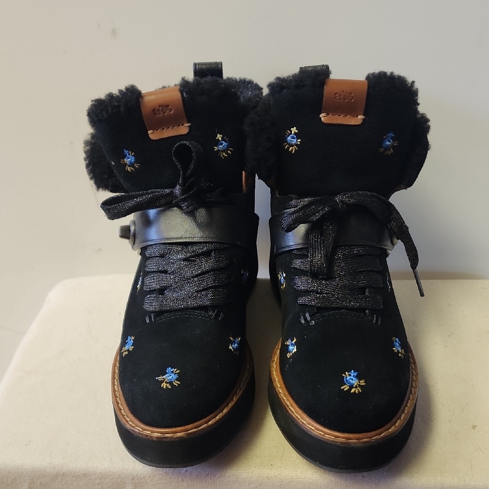 Coach City Hiker Black Floral Embroidered Women's Boots. - Picture 8 of 14